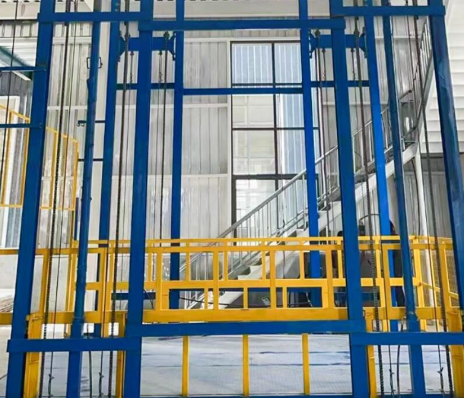 金湾升降货梯载重范围在多少