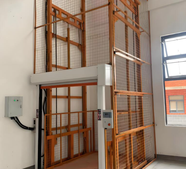 金湾升降货梯是特种设备码